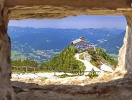 På en utflykt i de bayerska alperna kan du ta dig till Kehlsteinhaus, mer känt som Hitlers "Örnnäste"
