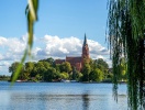 Röbel ligger idyllisk ved bredden af Müritz See med to imponerende gotiske kirketårne som vartegn
