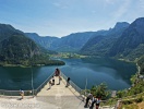 Ikke langt fra Hallstatt kan I desuden udnytte muligheden for at opleve Hallstatt Skywalk