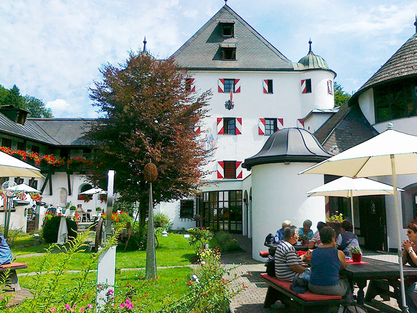 Family Hotel Schloss Rosenegg