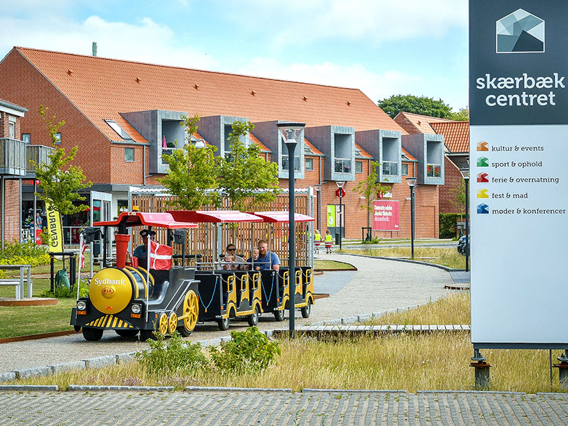 Semestra på denna sköna semesteranläggning i Sydjylland som passar för både barnfamiljer och par
