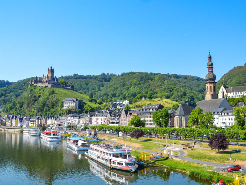 En udflugt til Cochem er også et must - en af ferieregionens mest populære seværdigheder