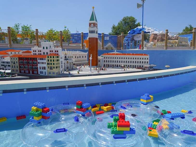 I Gardaland finder du også LEGOLAND®Water Park: Et helt nyt temabadeland for børnefamilier