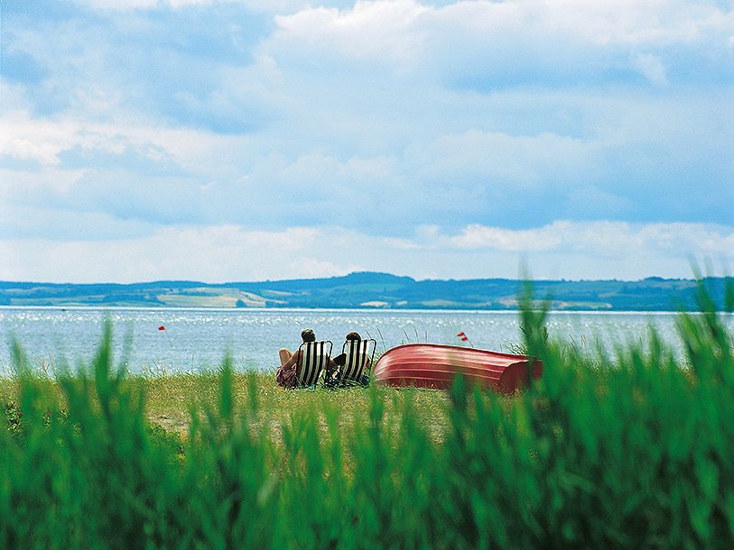 Det är lätt att hitta sin egen lilla strandplätt vid havet på Fuglsø strand