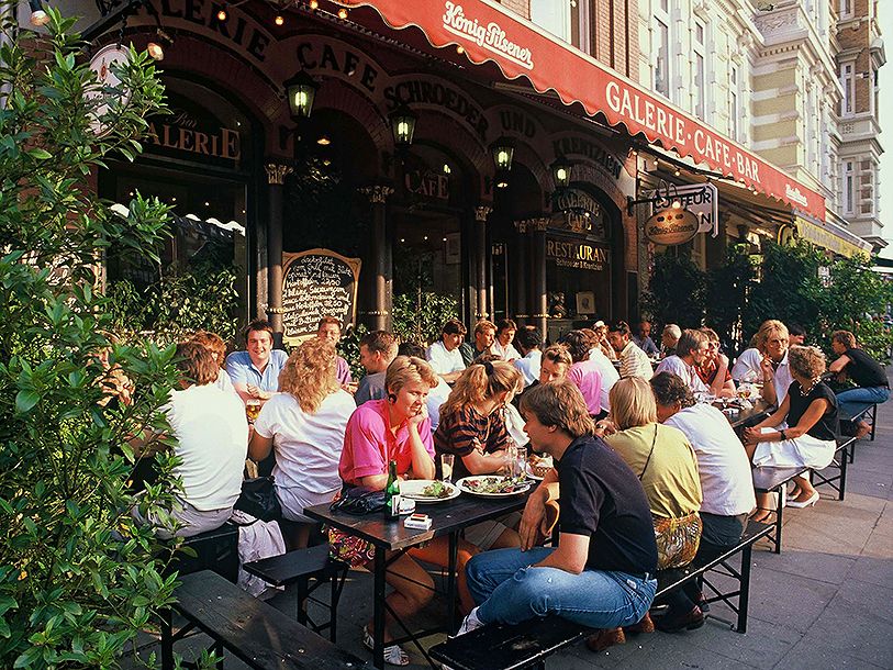 Der findes utallige restauranter og cafeer i Hamburg centrum