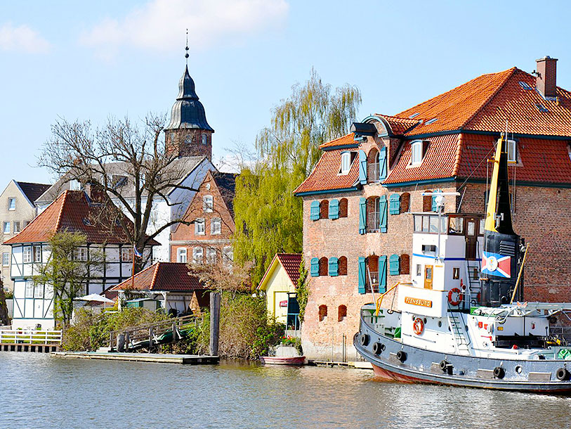 Ditmarskens gamle kongeby Glückstadt blev grundlagt ved Elben af danske Chr. IV