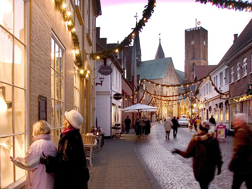 Ribes gamle gader oser af julestemning i december, når byens julemarked løber af stablen
