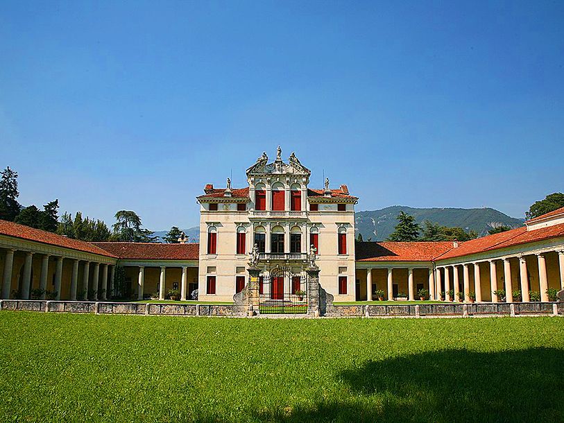 I Bassano del Grappa kan du se Palladios Villa Angarano