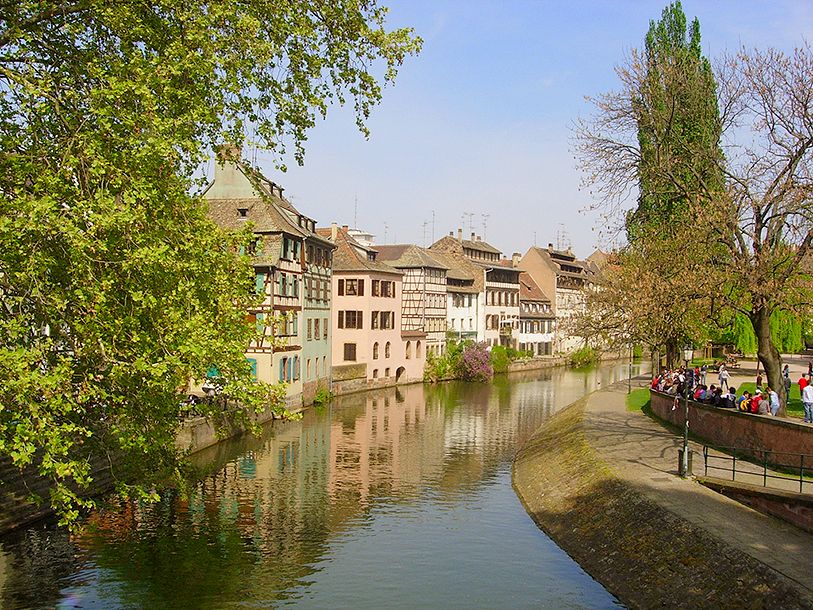 Idyllisk stämning mitt i världsstaden Strasbourg