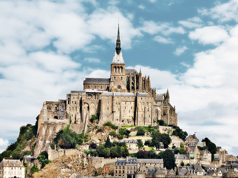 Mont-Saint-Michel, klostermystik från vikingatiden