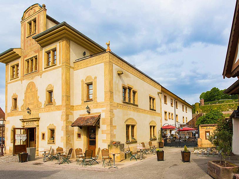 Hold jeres næste ferie på hotel indrettet i det gamle postdiligencehus på vinruten i Alsace