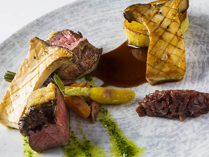 På en af opholdets aftener er det Restaurant Phillippe Bohrer, som står den gastronomiske smagsoplevelse
