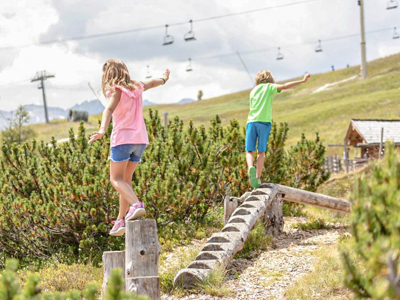 Familiens yngste medlemmer vil elske træbanen, som I finder på plateauet over Gerlos