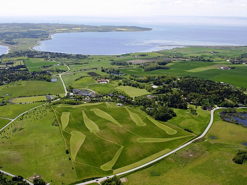 Hotel Fuglsøcentret ligger inbäddat mellan naturen och fina vandringsstigar