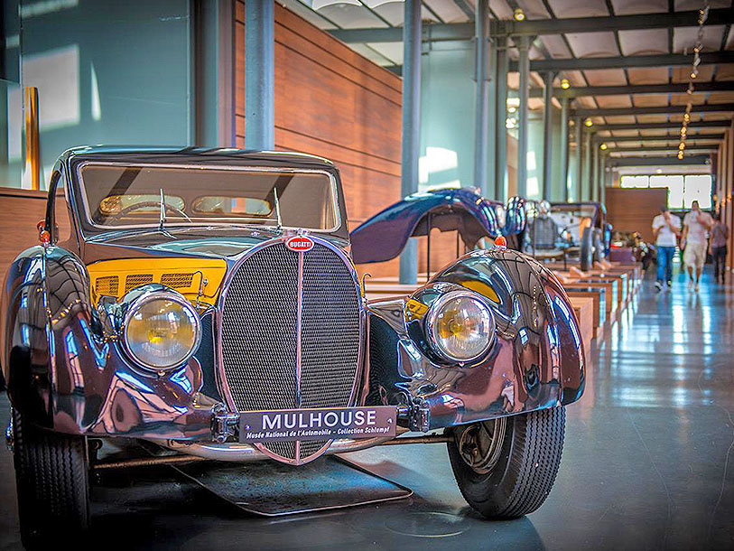 Besøg verdens største bilmuseum, Cité de l'Automobile, i Mulhouse