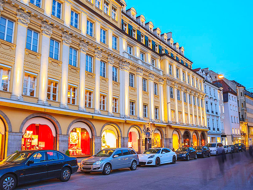 De shoppingglada kommer också att sätta pris på ett kort stopp i München