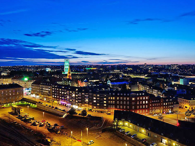 Med sina 94 meter över havet bjuder Comwell Aarhus på en formidabel panoramautsikt