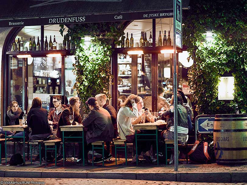 Århus by night - upptäck den leende storstadens alla nöjen