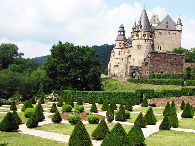 Schloss Bürresheim vid Mayen har agerat kuliss i en Indiana Jones-film