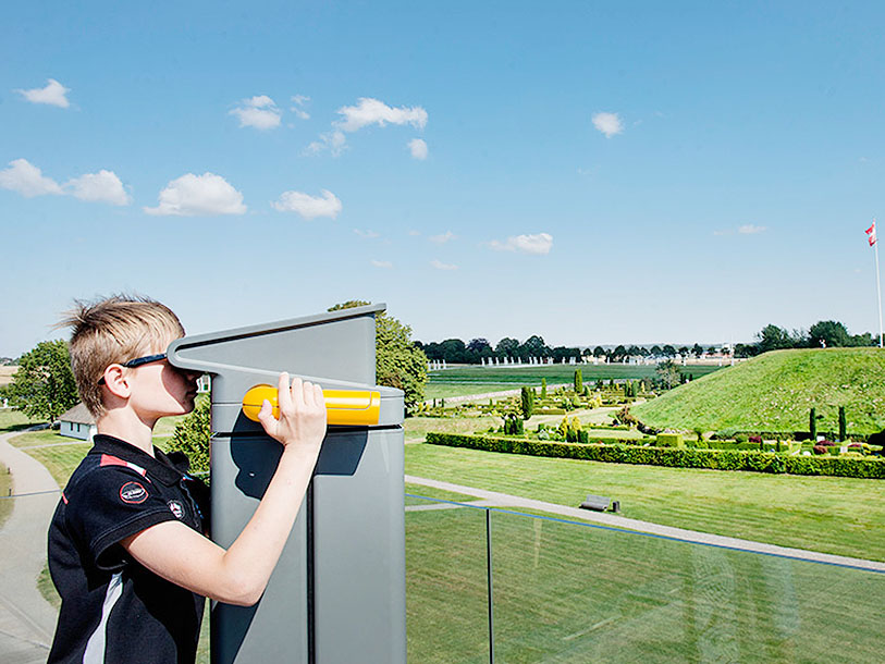 Kongernes Jelling er familievenlig historieundervisning omkring et helt oplevelsescenter