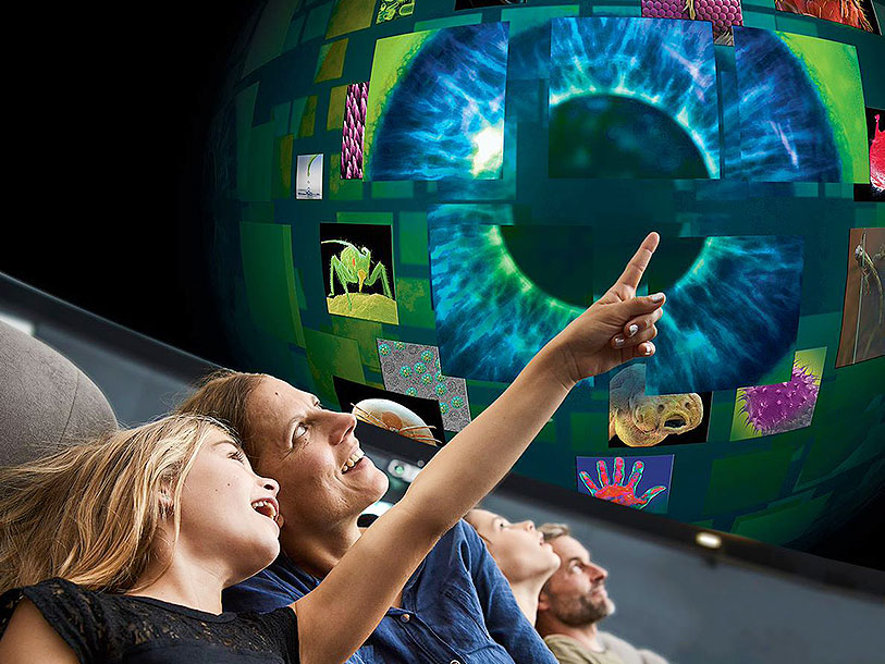 Når I er på Als, kan I også oplagt besøge Universe Science Park, hvor videnskabens verden kan ses og mærkes