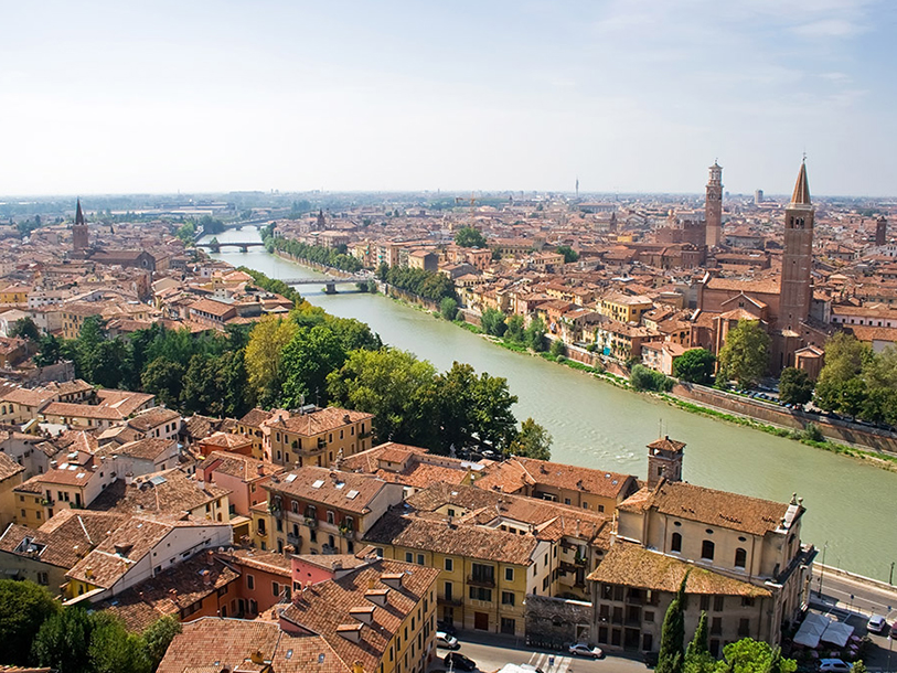 Verona är väl värt ett dagsbesök på din semester i Veneto