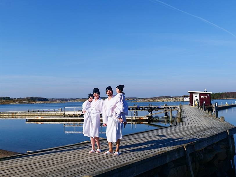 Hela familjen kan följa med TanumStrand - även för ett havsdyk i skärgården