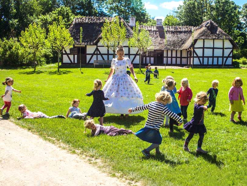 Besøg også Det gamle Danmark - et af verdens ældste og største frilandsmuseer ligger kun 7 km herfra