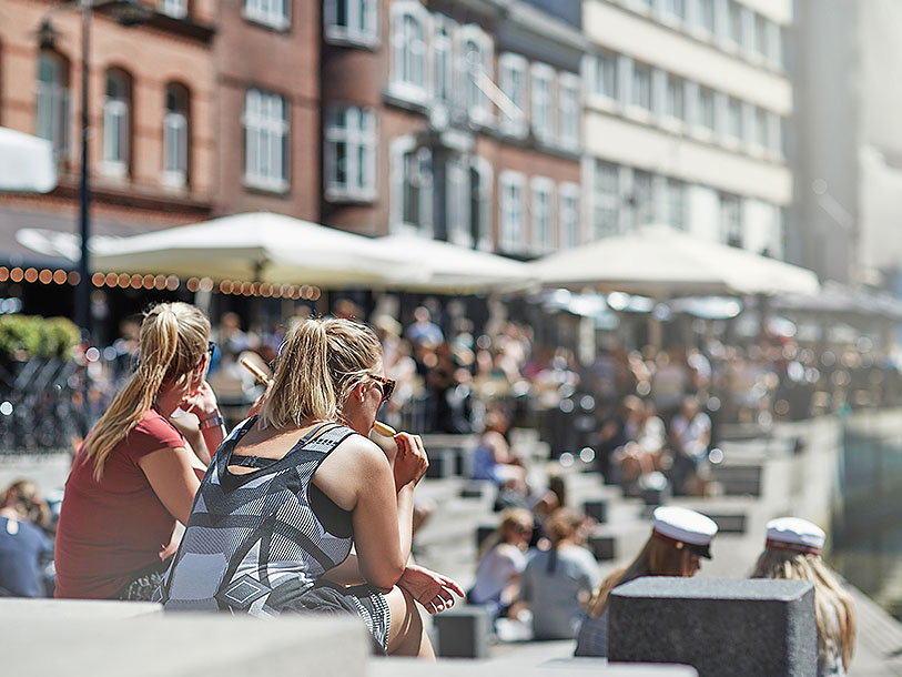 Check ind på CABINN på Aarhus' bedste adresse, når I vil opleve storbypulsen i Smilets by