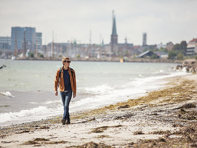 En opfriskende gåtur på stranden er også altid en mulighed på jeres weekendophold i Aarhus