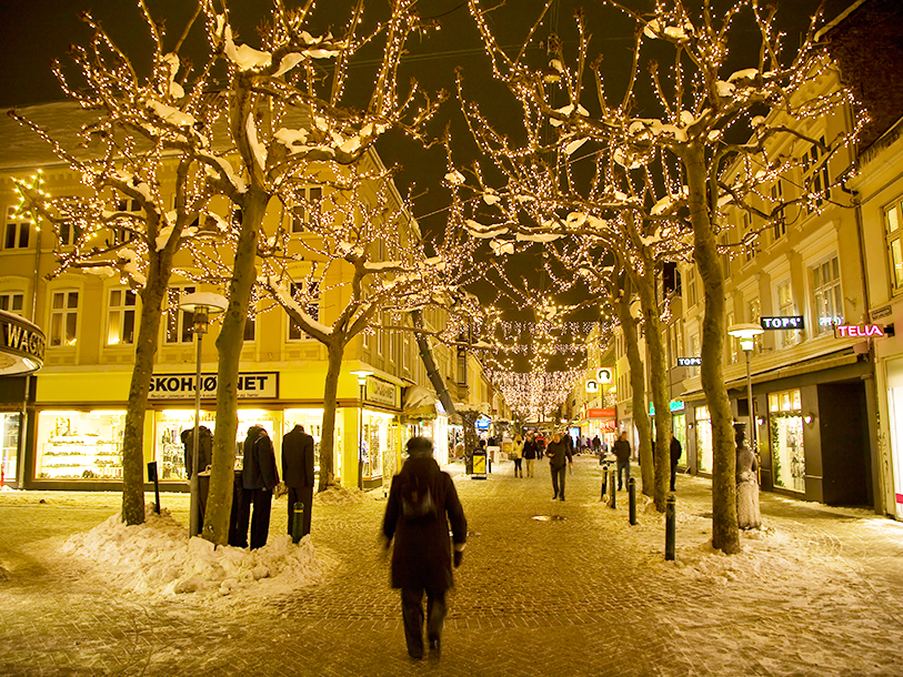 Julstämning i Odense: I advent bjuder man in till traditionell julmarknad