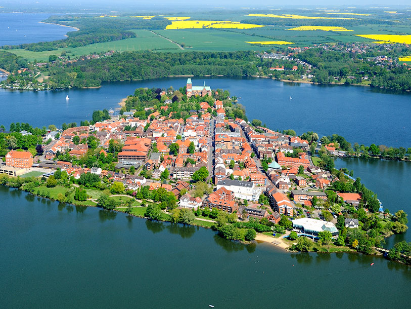 Ratzeburg grundades för mer än tusen år sedan och är fortfarande helt isolerad på sin egen ö