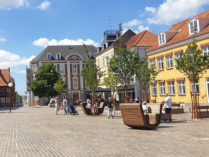 Tag til den stemningsfulde by, Nykøbing Falster (12 km), med gågader og mange butikker