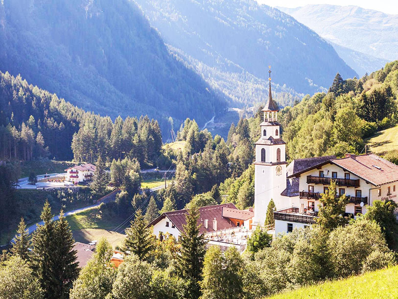Välkommen till din idylliska semesterbas i den pittoreska Pitztaldalen