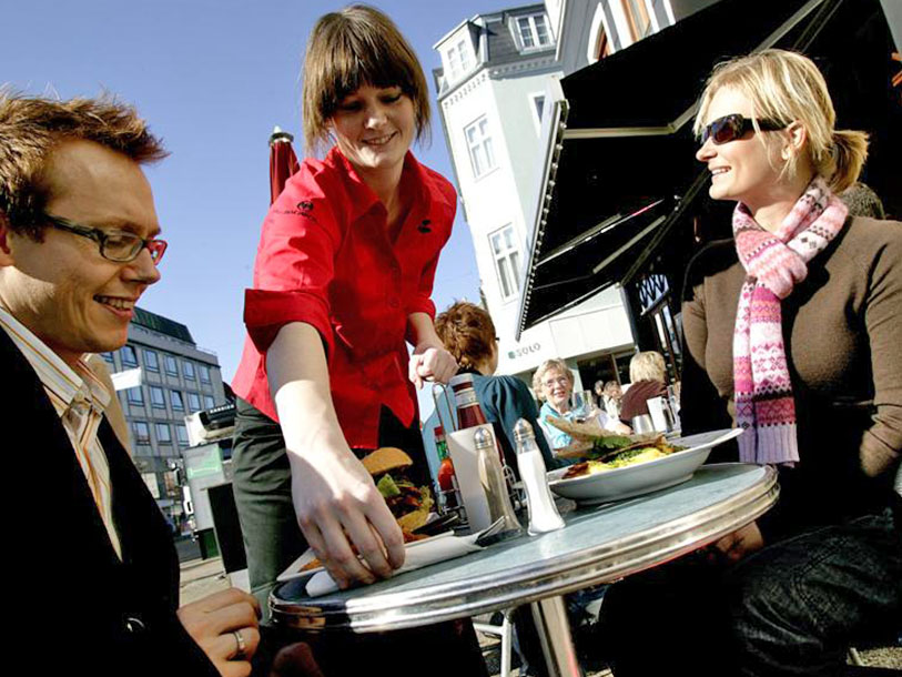 Horsens er i dag en moderne by med gode cafeer og hyggelige seværdigheder til sine turister