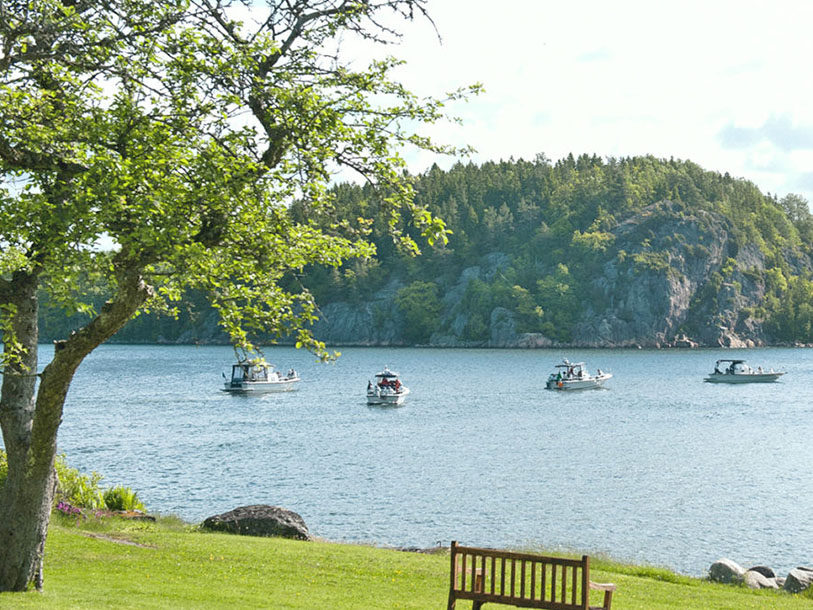 Om sommeren er der særdeles idyllisk her i den bohuslänske skærgård
