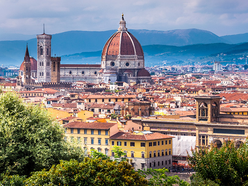 Domkirken i Firenze, som troner over byens tage