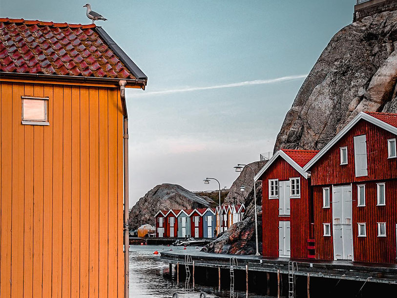 Smögen fångar ditt hjärta med de råa granitklipporna och de pittoreska fiskebodarna