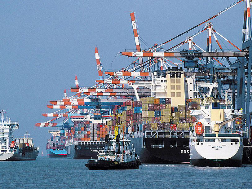 Bremerhaven har en af Tysklands største containerhavne, som I kan komme på guidet tur i