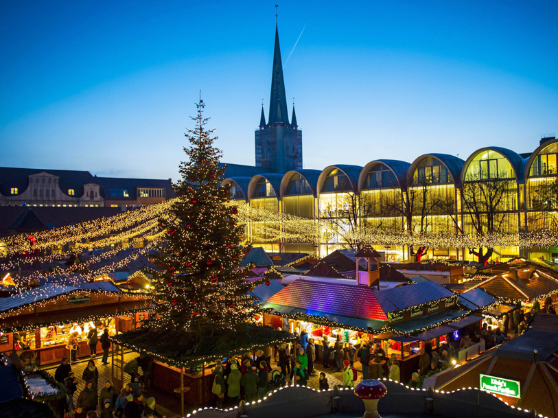 Lübeck rummer desuden en af Tysklands mest populære attraktioner i den mørke tid: Julemarkedet!