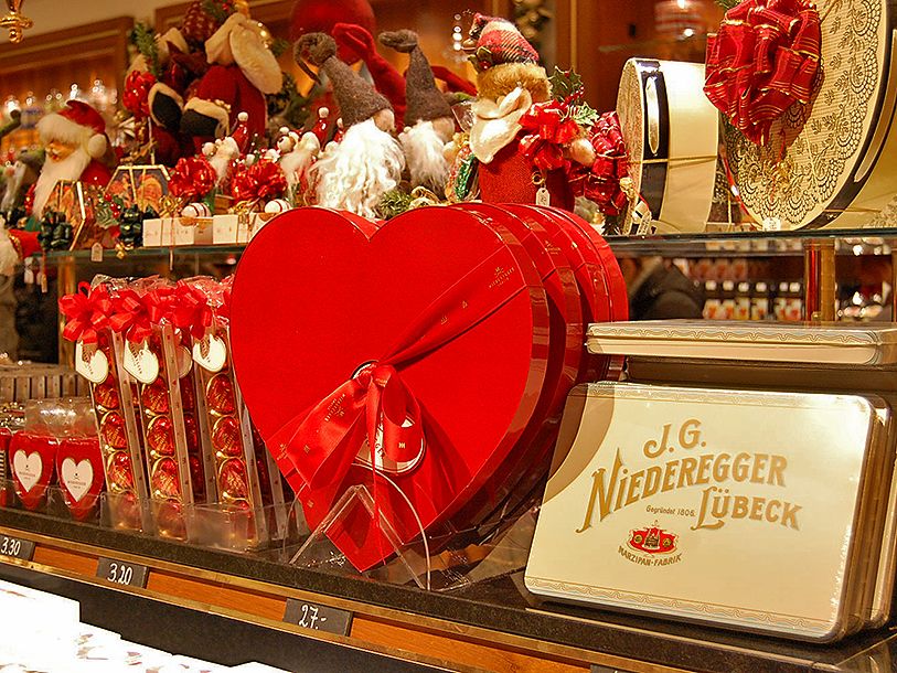 Få varmen på det legendariske macipanhus Cafe Niederegger