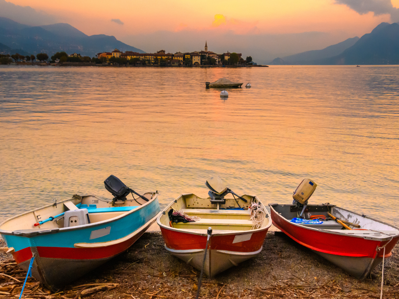 Book en sommer ved en af Italiens smukkeste søer, Lago Maggiore