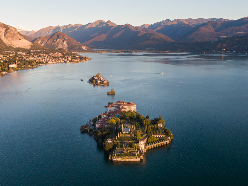 I jeres ophold indgår der øhop til øerne Isola Bella og Isola dei Pescatori