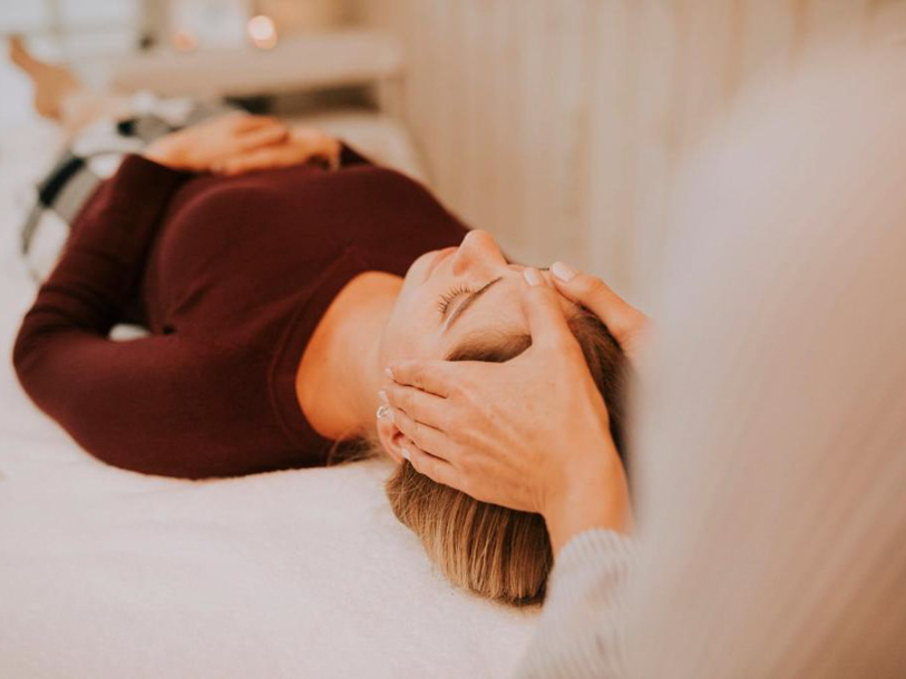 Hotellets NatureSpa byder også på forskellige typer massagebehandlinger