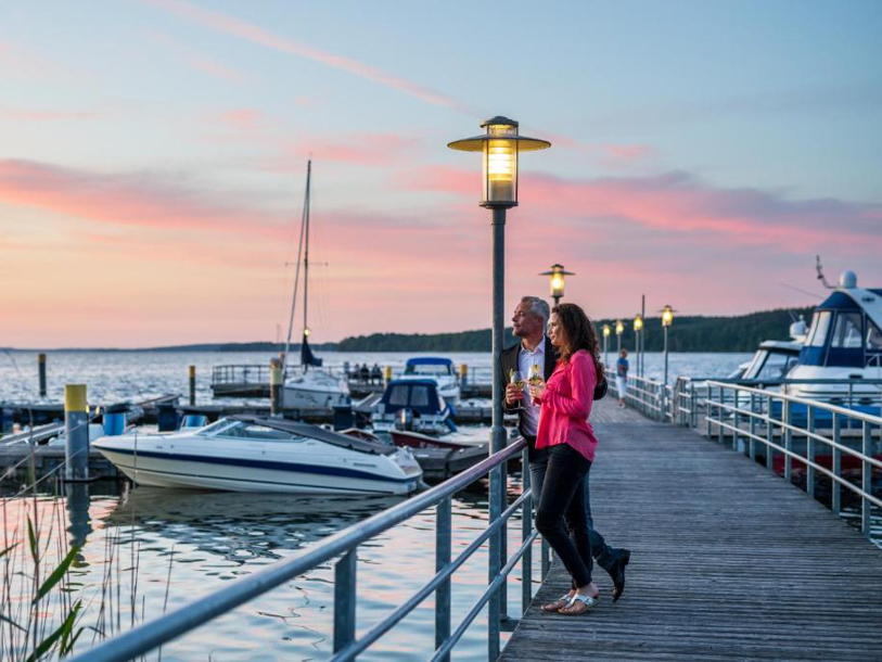 Knap to timer fra færgen i Rostock venter denne herlige søidyl ved Plauer See