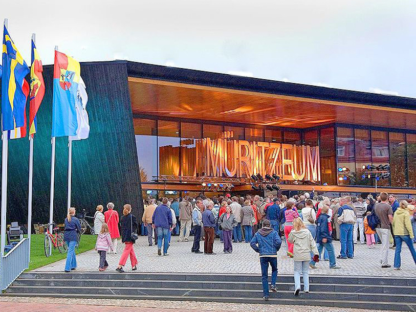 Her kan I lære alt om nationalparkens historie; fra fortidens landskab til moderne rekreationsområde