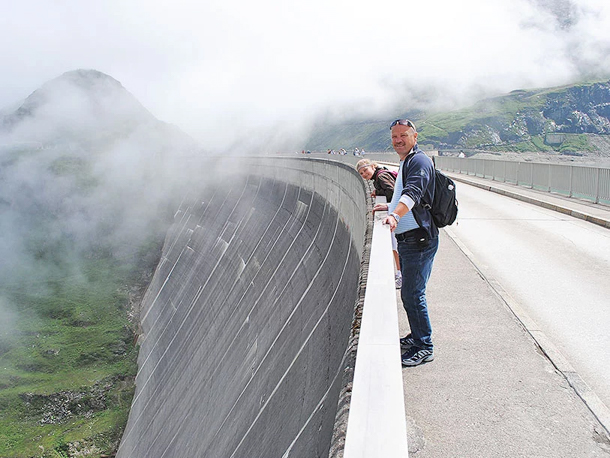 Bo i semesterregionen Zell am See-Kaprun där du kan uppleva den imponerande Kaprundämningen