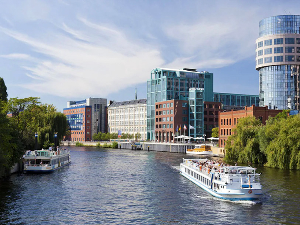 Citylight Hotel Berlin ligger centralt i Berlins regeringskvarter med omedelbar närhet till populära platser