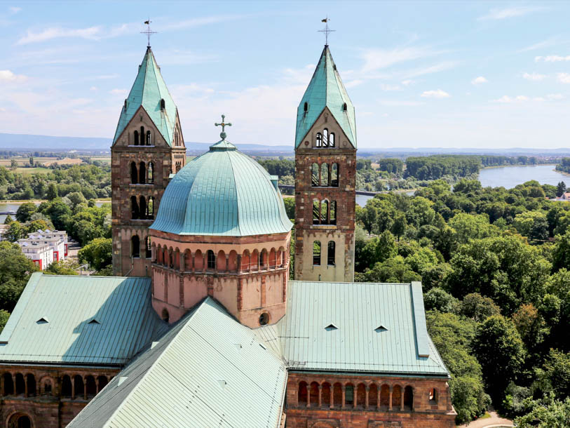 Upplev den magnifika UNESCO-listade Speyer-katedralen - en av världens största kyrkor