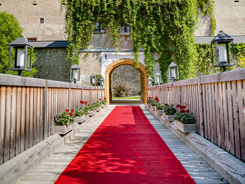 Välkommen till ett par dagars lyxig bortskämning på Schloss Gabelhofen i Steiermark